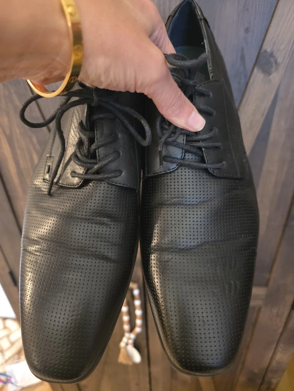 Steve Madden Black Perforated Leather Lace-Up Oxfords